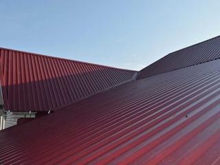 Профлист МП35 0.65 мм RAL 3005 Красное Вино 1 - в «Монолит-Металлопрокат».