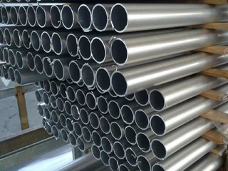Труба алюминиевая толстостенная прессованная АМг3 120х6 мм 1 - в «Монолит-Металлопрокат».